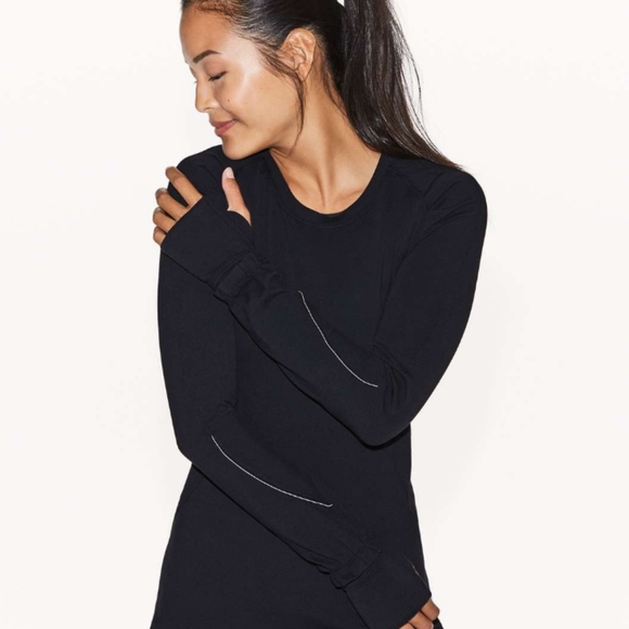 lululemon athletica Tops - Lululemon extra mile long sleeve